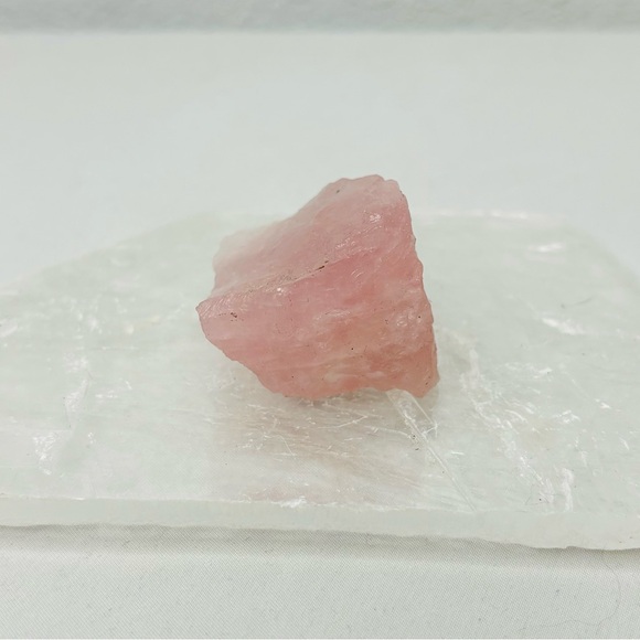 Rose Quartz Chunk small #2 - Picture 4 of 4